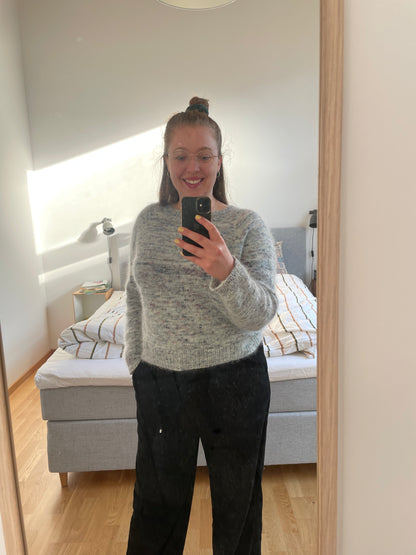 Ingen Dikkedarer Sweater | PetiteKnit